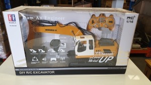 BRAND NEW BOXED DOUBLE EAGLE RADIO CONTROLLED EXCAVATOR 17 CHANNELS BY DOUBLE E (RRP £145.99)