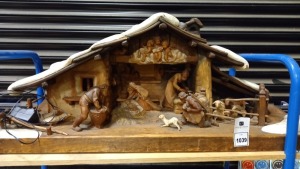 LARGE WOODEN HAND CARVED CHRISTMAS NATIVITY SCENE WITH LIGHTS AND POWER CABLE LENGTH - 113CM WIDTH - 34CM HEIGHT - 18CM