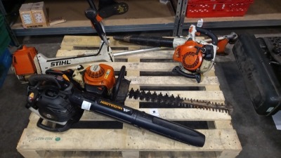 4 PIECE ASSORTED LOT CONTAINING 1 X STIHL GRASS TRIMMER, 1 X STIHL CHAINSAW, 1 X STIHL LEAF BLOWER AND 1 X MCCULLOCH LEAF BLOWER - ON ONE PALLET