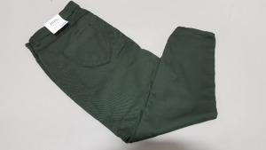 20 X BRAND NEW TOPSHOP KHAKI TROUSERS SIZE 8 RRP £36.00 (TOTAL RRP £720.00) AND 7 X DOROTHY PERKINS ANKLE GRAZERS IN OLIVE UK SIZE 20