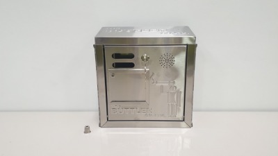 4 X ""THE BUTTLER CO LTD"" STAINLESS STEEL WALL MOUNTED CIGARETTE BINS (IN 1 FULL CARTON)