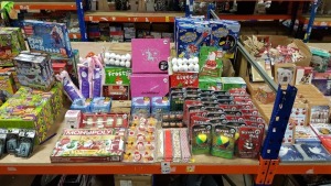 LARGE QUANTITY BRAND NEW ASSORTED LOT CONTAINING STRESS BALLS, CHRISTMAS EDITION MONOPOLY, AIR POWERED BUBBLE SHUTTLE, SNOW STORIES COLLECTIONS, SCRIBBLICIOUS 44 PIECE STATIONERY LOT, VARIOUS BOOKS, LAVENDER BODY WRAP, NOEL CANDLES, CHRISTMAS DUCKS ETC