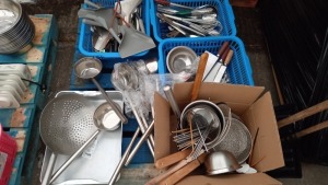 ASSORTED LOT CONTAINING VARIOUS COOKING UTENSILS, KNIFES, SIVS ETC - ON ONE PALLET