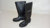 6 X BRAND NEW DUNLOP BLACK WELLIES SIZE 6