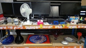 80 X VARIOUS IT ITEMS IE. MONITORS, KEYBOARDS, INK CARTERIDGES, STATIONERY, VARIOUS OFFICE EQUIPMENT, PLATES PLUS 4 X VASES