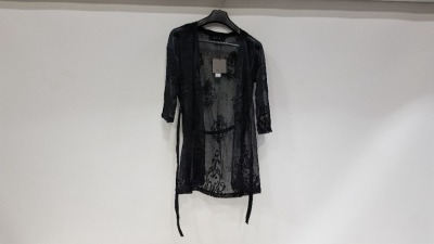 40 X BRAND NEW VILLA CLOTHES VIROXANNE KIMONO BLACK JACQUARD CARDIGAN SIZE MEDIUM RRP £32.00 (TOTAL RRP £1280.00)