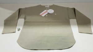 26 X BRAND NEW HAPPYOLOGY KIDS KHAKI TOPS IE AGE 7 YEARS AND 4-5 YEARS RRP £26.00 (TOTAL RRP £676.00)