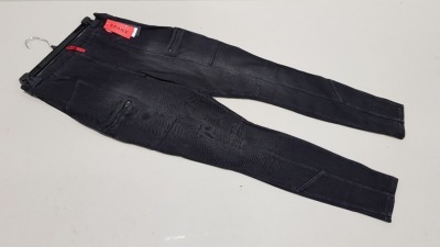 8 X BRAND NEW SPANX CARGO BACK POCKET ZIPPER PANTS, SIZE LARGE (UK 16-18, ORIG RRP $128 EACH - TOTAL $1024)