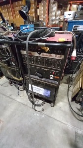 LINCOLN ELECTRIC SQUARE WAVE TIG-355 WELDING SET