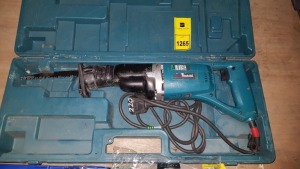 MAKITA JR3000V POWER SAW IN A CARRY BOX