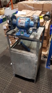 CLARK METALWORKER BENCH GRINDER WITH RUBBER FLOOR MAT