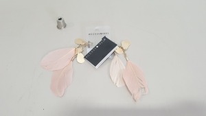 APPROX 320 X GOLD COLOURED PAIRS OF EARRINGS WITH PINK FEATHERS - IN 1 CARTON
