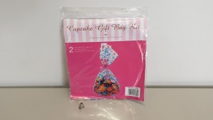 216 X PACKS OF 2 CUPCAKE GIFT BAG KITS - IN 3 CARTONS