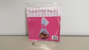 216 X PACKS OF 2 CUPCAKE GIFT BAG KITS - IN 3 CARTONS