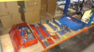 30+ PIECE MIXED TOOL LOT TO INCLUDE HYDRAULIC JACKS WITH EXTENSIONS AND OTHER ACCESSORIES IE SPLITTERS AND HANDLES ETC.