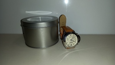 100 X BRAND NEW ARCHIVE WATCHES BROWN STRAPS (BATTERIES NOT INCLUDED)