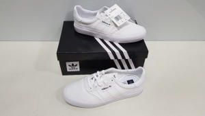 13 X BRAND NEW ADIDAS ORIGINALS 3MC TRAINERS IN TRIPLE WHITE SIZE 6.5 (PLEASE NOTE SOME ARE MARKED)