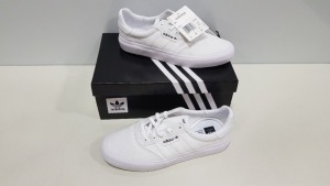 9 X BRAND NEW ADIDAS ORIGINALS 3MC TRAINERS IN TRIPLE WHITE SIZE 7 (PLEASE NOTE SOME ARE MARKED)