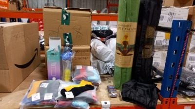 53 X BRAND NEW MISC ITEMS IE. 40 X 750ML DRINKING BOTTLES, 7 X PACKS OF 7 PRS TRAINER SOCKS & 6 X ECO FRIENDLY YOGA MATS