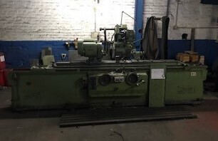 CHURCHILL UNIVERSAL GRINDING MACHINE - 83 BETWEEN CENTRES, 12 SWING, INTERNAL GUARD FACILITY - ** ITEM TO BE COLLECTED FROM SWINTON **