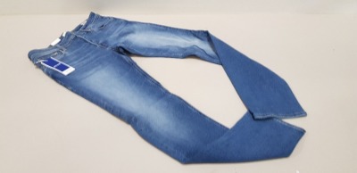 24 X BRAND NEW JACK & JONES ORIGINALS BLUE DENIM JEANS IN SIZE 32/34 RRP £30.00 (TOTAL RRP £720.00)