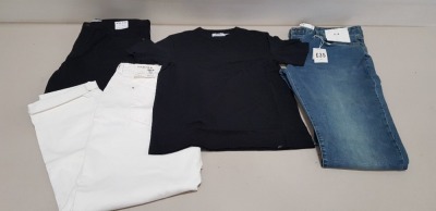 25 X PIECE MIXED TOPSHOP AND TOPMAN CLOTHING LOT CONTAINING TOPMAN DENIM JEANS, TOPSHOP BLACK DENIM JEANS, DOROTHY PERKINS WHITE DENIM JEANS, TOPMAN SWEATSHIRTS, TOPMAN SHIRTS AND JONI BLUE DENIM JEANS ETC