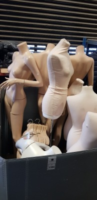 9 X WALL MANNEQUINS IN PLASTIC PLUS 8 STANDING MANNEQUINS IN FULL PALLET ( 4 X STROFOAM ) ( 4 X PLASTIC )