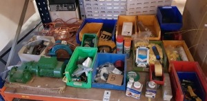 MISC LOT TO CONTAIN NORD 230V ANTI CONDENSATION HEATER MOTOR , BLACK AND DECKER CIRCLE SAW AND VARIOUS TRAYS WITH FITTINGS ETC ( ON FULL SHELF )