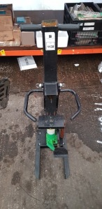 1 X HYDRAULIC MANUAL VERTICAL PRESS WITH A FOOT PUMP (044219)