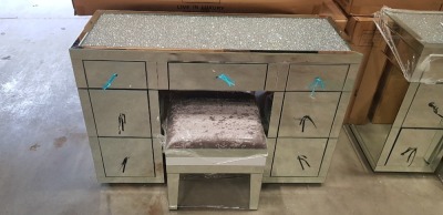 1 X DIAMOND CRUSH 7 DRAWER DRESSING TABLE WITH PREMIUM MIRROR DRESSING TABLE STOOL (120X45X18CM) - WITH BOXES - SLIGHT CORROSION ON MIRROR AND SMALL CHIP ON LEFT LEG ** NOTE: THESE ITEMS ARE TO BE COLLECTED IN PERSON ONLY WITH PORTERS ASSISTANCE - THEY AR