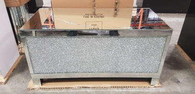 1 X DIAMOND CRUSH RECTANGULAR COFFEE TABLE (120X60X50CM) (68KG) - WITH BOX - MIRROR TOP CRACKED ** NOTE: THESE ITEMS ARE TO BE COLLECTED IN PERSON ONLY WITH PORTERS ASSISTANCE - THEY ARE TOO FRAGILE FOR 3RD PARTY CARRIAGE - WE WILL NOT BE RESPONSIBLE FOR