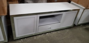 1 X PREMIUM WHITE MIRROR LARGE MIRRORED MEDIA UNIT (170X55X65CM) (95KG) - WITH BOX ** NOTE: THESE ITEMS ARE TO BE COLLECTED IN PERSON ONLY WITH PORTERS ASSISTANCE - THEY ARE TOO FRAGILE FOR 3RD PARTY CARRIAGE - WE WILL NOT BE RESPONSIBLE FOR DAMAGES OCCUR