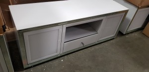 1 X PREMIUM WHITE MIRROR LARGE MIRRORED MEDIA UNIT (170X55X65CM) (95KG) - WITH BOX - CRACKS IN 2 FRONT DOORS ** NOTE: THESE ITEMS ARE TO BE COLLECTED IN PERSON ONLY WITH PORTERS ASSISTANCE - THEY ARE TOO FRAGILE FOR 3RD PARTY CARRIAGE - WE WILL NOT BE RES