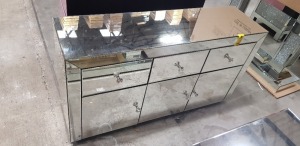 1 X CLASSIC MIRRORED 6 DRAWER UNIT (143X40X80) - 2 CRACKS ON DOOR & SLIGHT MIRROR CORROSION ** NOTE: THESE ITEMS ARE TO BE COLLECTED IN PERSON ONLY WITH PORTERS ASSISTANCE - THEY ARE TOO FRAGILE FOR 3RD PARTY CARRIAGE - WE WILL NOT BE RESPONSIBLE FOR DAMA