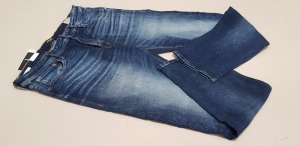 10 X BRAND NEW JACK & JONES BLUE DENIM JEANS IN VARIOUS SIZES