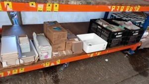 LARGE SELECTION OF ASSORTED TILES (WALL & BATHROOM) PLUS 2 BOXES OF TILE SAMPLES IN A FULL BAY PLUS A PERCELAIN SINK