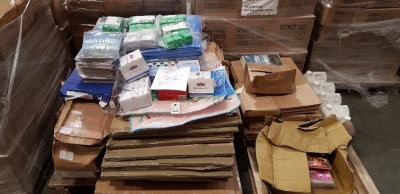 APPROX 1000 PIECE STATIONARY LOT CONTAINING PAINT, MUSICAL BELLS, MARKERS IN ASSORTED COLOURS, SKETCHING PENCILS, BEROL DRY WIPE MARKERS AND BADMINTON RACKETS ETC