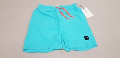 33 X BRAND NEW ONLY & SONS SHORTS IN TURQUOISE IN SIZES ( UK S AND M ) IN 2 TRAYS