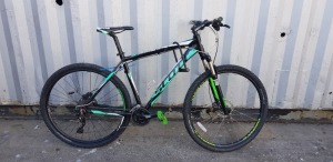 SCOTT ASPECT MOUNTAIN BIKE 21 INCH FRAME WITH 30 GEARS