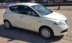 WHITE CHRYSLER YPSILON S. Reg : SW62HVG, Mileage : 40,863 Details: FIRST REGISTERED 30/1/2013 1242CC 2 KEYS HAS V5 MOT UNTIL 10/12/2022