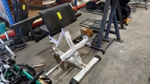 1 X USED PREACHER BICEP CURL BENCH COMES WITH A CURL BAR AND SAFETY PINS