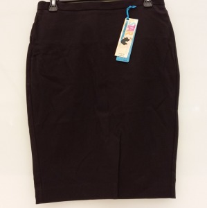 6 X BRAND NEW SPANX SLIMMING SKIRT IN BOLD BLACK IN SIZE ( 6) RRP $88.00 PP