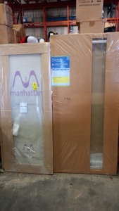 3 X SHOWER LOT TO INCLUDE 2 X BRAND NEW MANHATTAN 800 SIDE PANELS (M3DWH15) AND 1 X PEMIER CORAM BI-FOLD DOOR 900MM