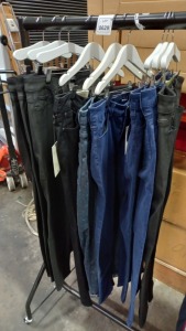 9 PIECE MIXED JEANS LOT CONTAINING WAVEN DENIM JEANS, LEE DENIM JEANS AND PAIGE DENIM JEANS IN VARIOUS STYLES AND SIZES