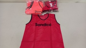 90 X BRAND NEW SONDICO BIBS IN VARIOUS COLOURS & YOUTH SIZES (9 X PACKS OF 10)