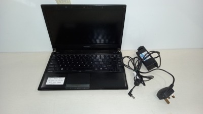 TOSHIBA R830 LAPTOP WITH INTEL CORE I3 2ND GEN , HARD DRIVE WIPED COMES WITH CHARGER