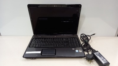 COMPAQ A900 LAPTOP 17 SCREEN WITH WINDOWS 10 PRO , COMES WITH CHARGER