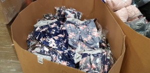 500 + PIECE MIXED CLOTHING LOT CONTAINING FLORAL PRINT JOGGING BOTTOMS IN BLUE, BLACK AND GREY