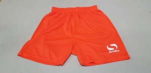 20 X BRAND NEW SONDICO LYON SHORTS IN ORANGE SIZE UK YOUTH XL