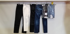 6 X BRAND NEW DESIGNER JEANS LOT CONTAINING 1 X ONLY DENIM JEANS, 3 X JACK AND JONES DENIM JEANS, 1 X LEE DENIM JEANS AND 1 X OUI JEANS IN VARIOUS SIZES